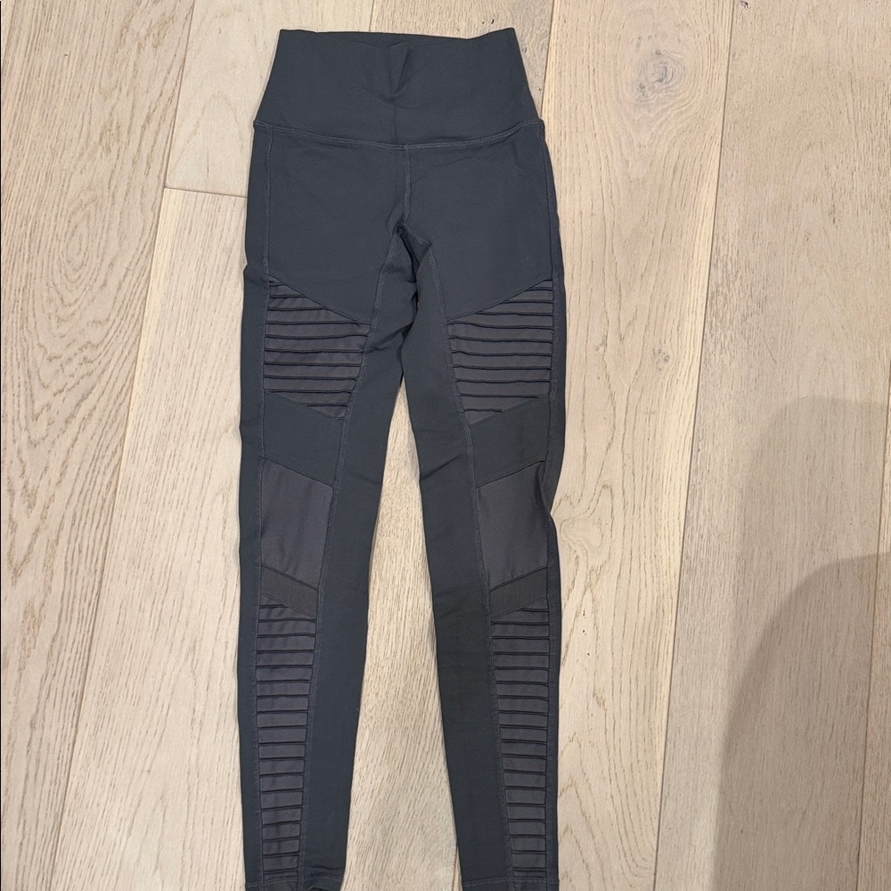 ALO Yoga Charcoal Moto Leggings